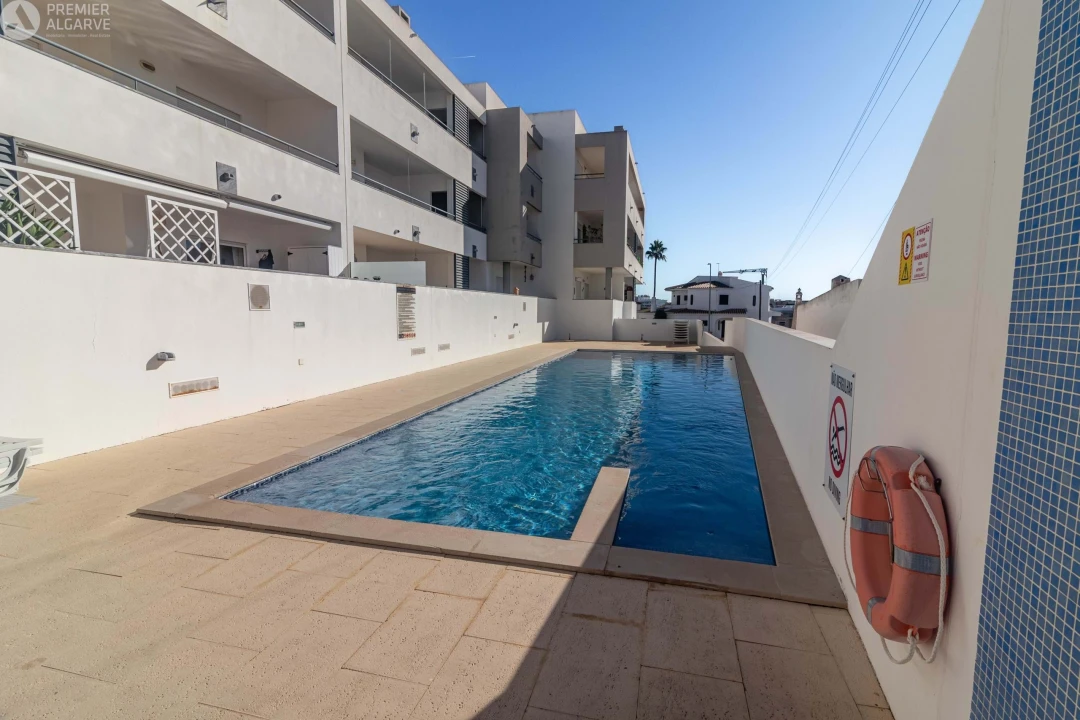 Apartamento T2 para Venda em Albufeira e Olhos de Água Foto 2