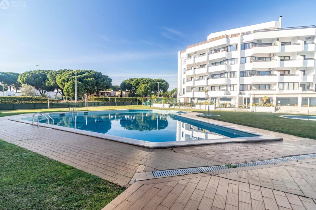 Apartamento T1 para Venda em Quarteira Foto 1