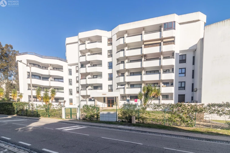 Apartamento T1 para Venda em Quarteira Foto 13