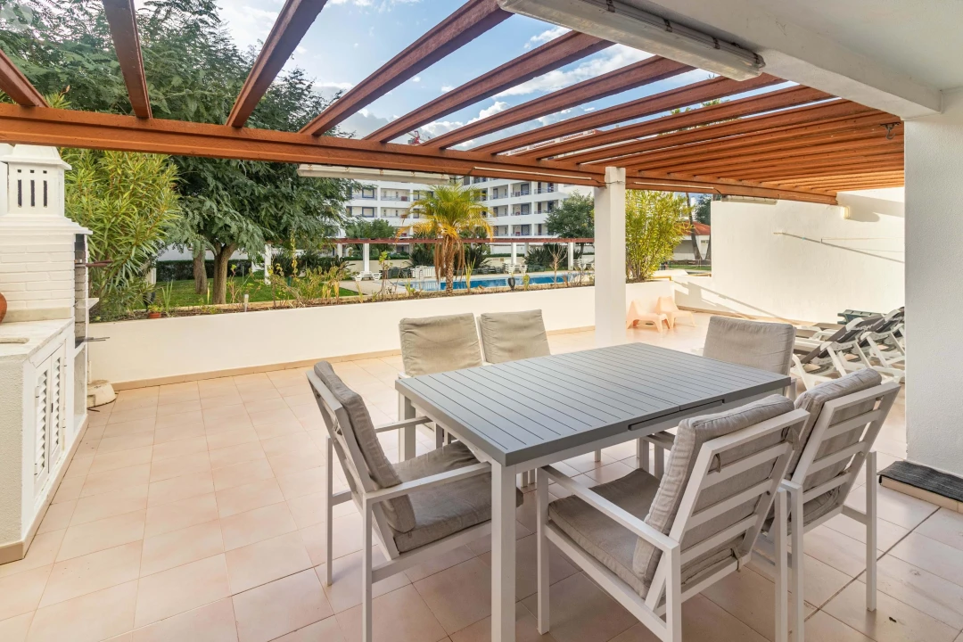 Apartamento T2 para Venda em Quarteira Foto 20