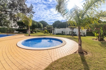 Apartamento T1 para Venda em Quarteira