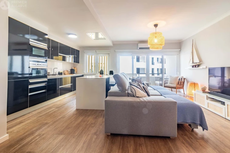 Apartamento T1 para Venda em Quarteira Foto 6