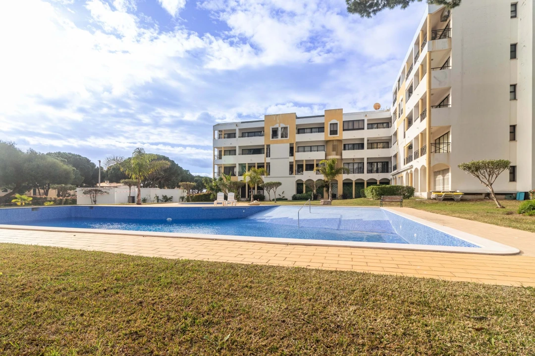 Apartamento T1 para Venda em Quarteira Foto 1