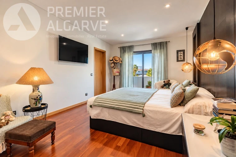 Apartamento T3 para Venda em Montenegro Foto 13