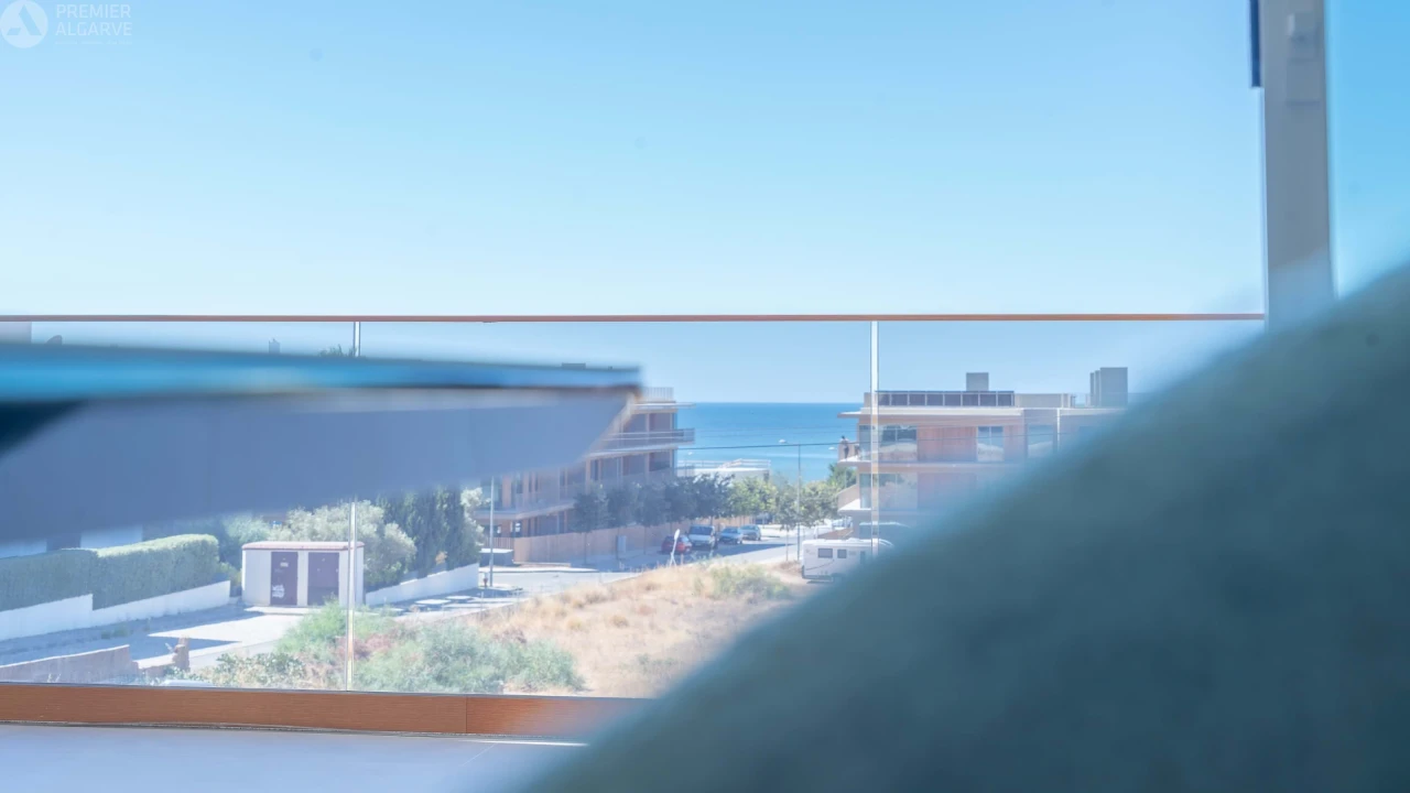 Apartamento T2 para Venda em Quarteira Foto 30