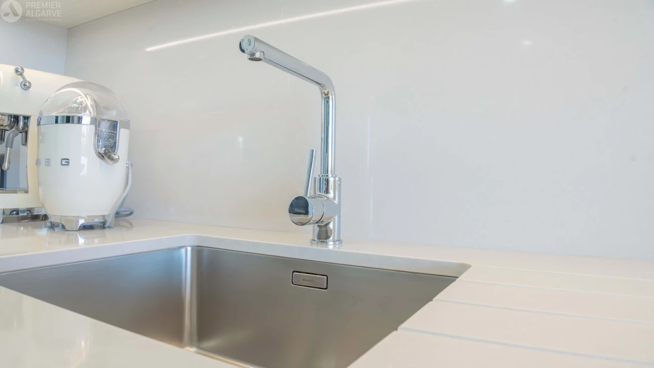 Apartamento T2 para Venda em Quarteira Foto 5