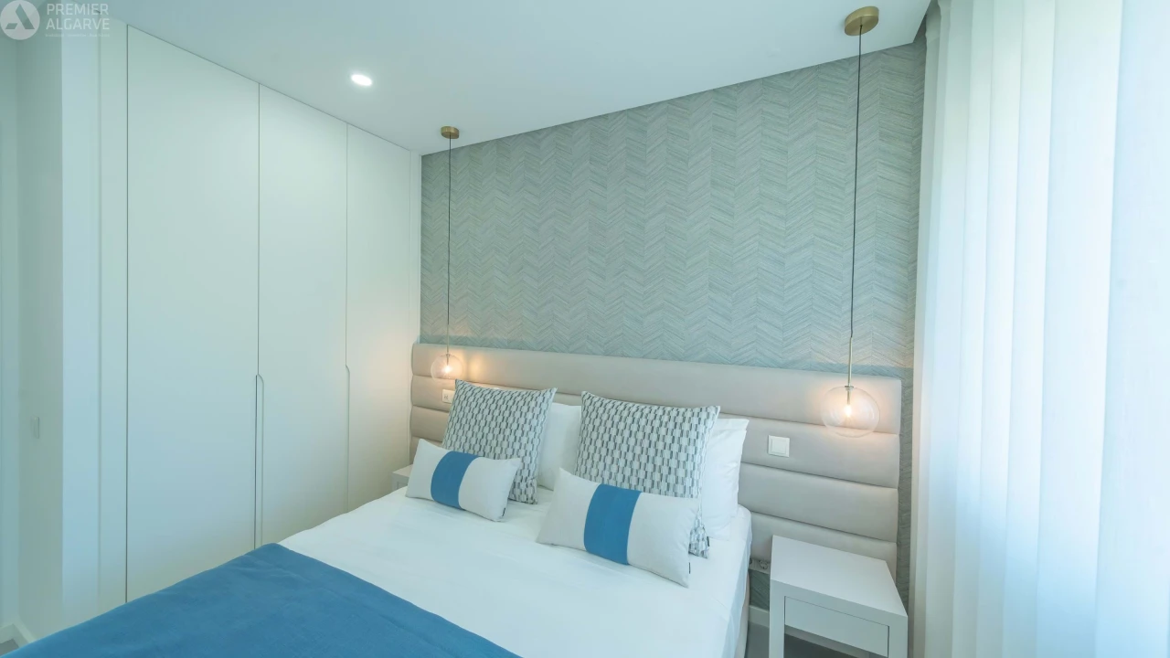 Apartamento T2 para Venda em Quarteira Foto 32