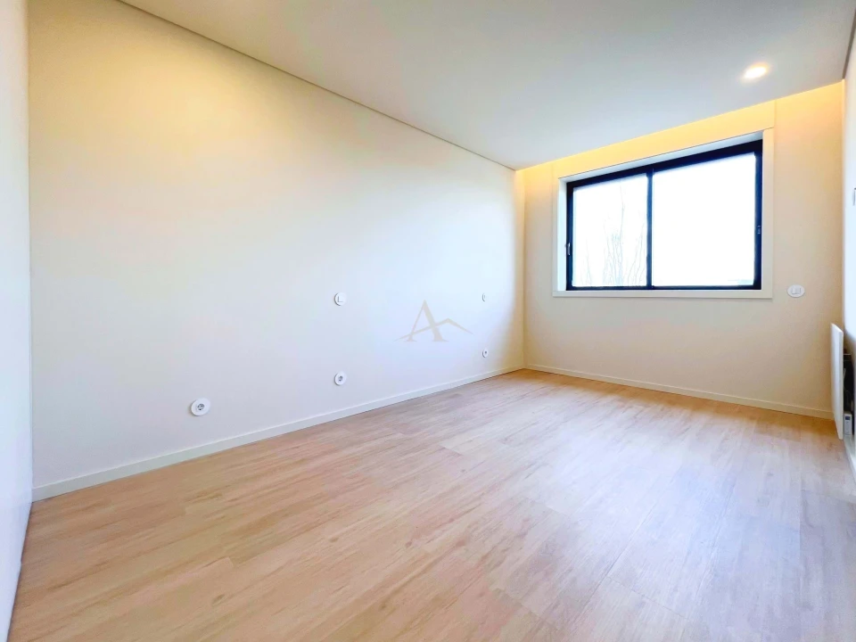 Apartamento T3 para Venda em Aldoar, Foz do Douro e Nevogilde Foto 14