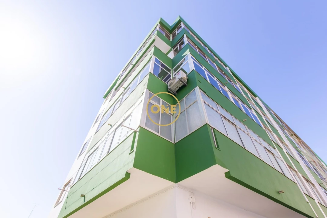 Apartamento T4 para Venda em Cacém e São Marcos Foto 10