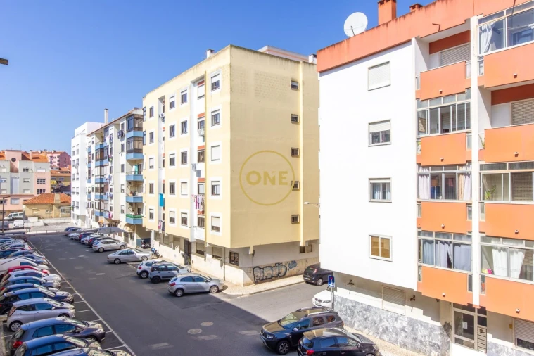 Apartamento T4 para Venda em Cacém e São Marcos Foto 26