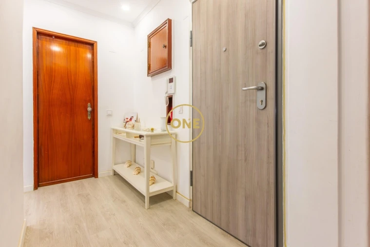 Apartamento T4 para Venda em Cacém e São Marcos Foto 12