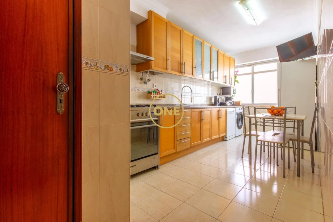 Apartamento T4 para Venda em Cacém e São Marcos Foto 24