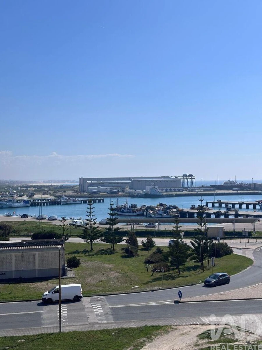 Apartamento T1 para Venda em Peniche Foto 1