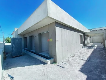 Moradia T4 para Venda em Fernao Ferro