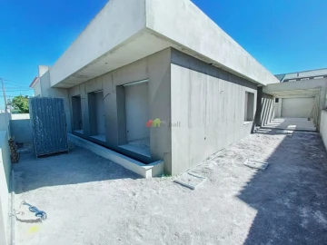 Moradia T4 para Venda em Fernao Ferro