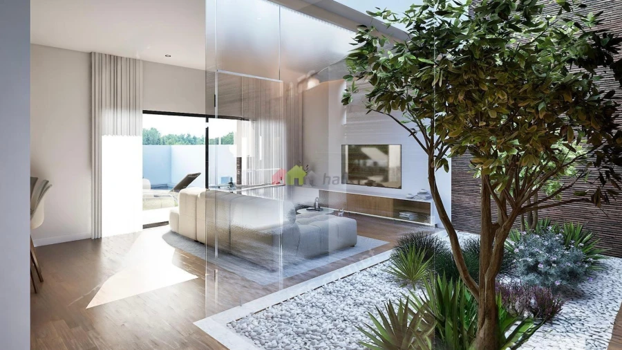 Moradia T4 para Venda em Fernao Ferro Foto 2