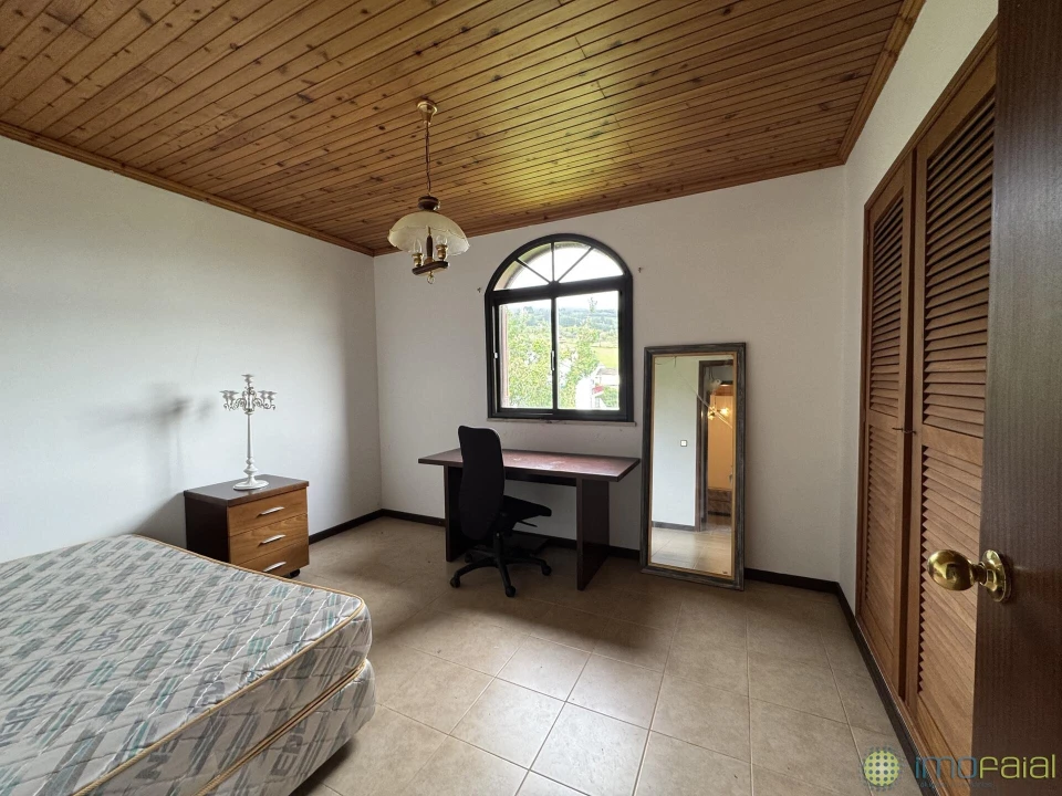 Moradia T3 para Venda em Feteira Foto 15