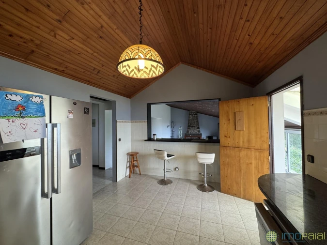 Moradia T3 para Venda em Feteira Foto 8