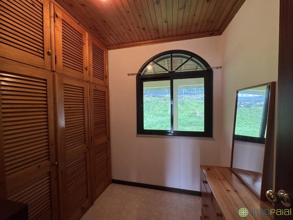 Moradia T3 para Venda em Feteira Foto 17