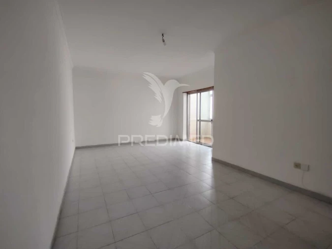 Apartamento T2 para Venda em Baixa da Banheira e Vale da Amoreira Foto 3