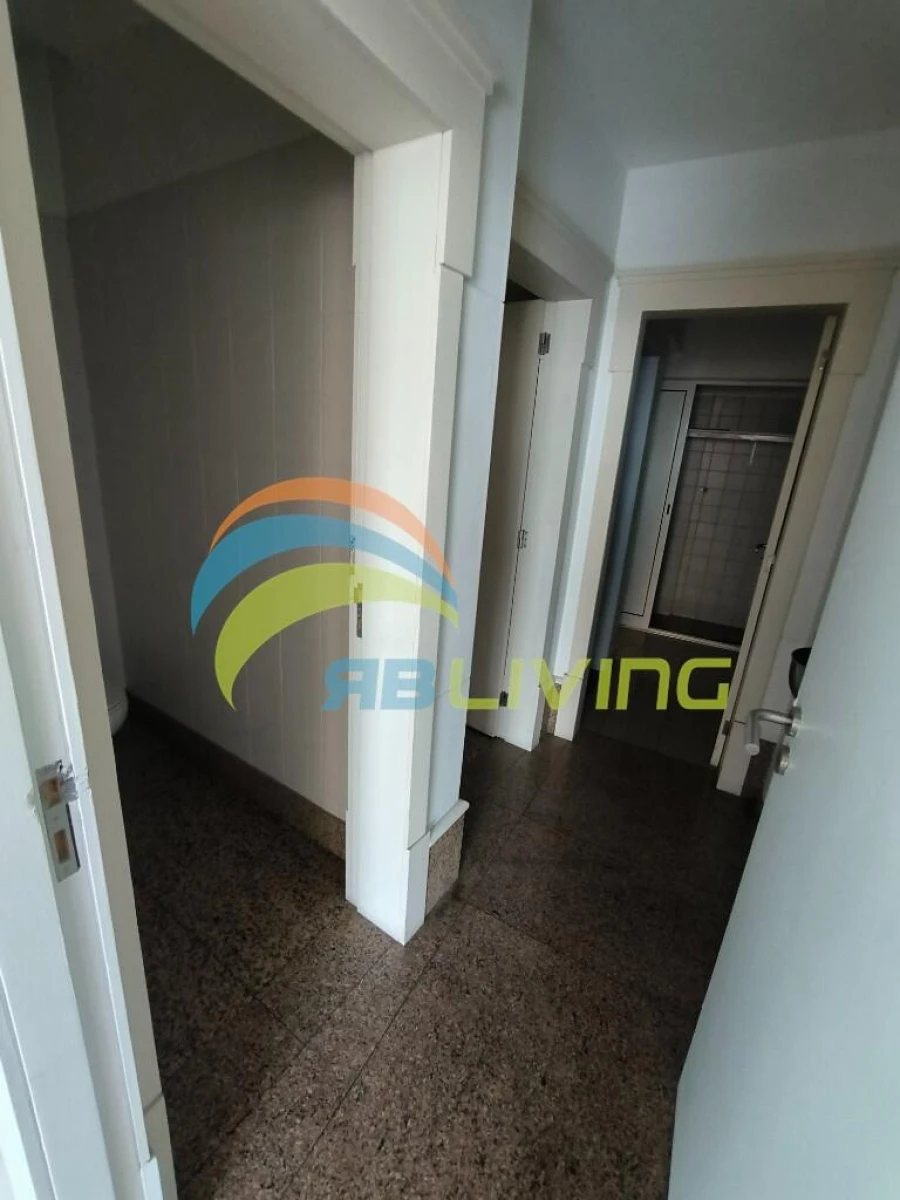 Loja para Arrendamento em Funchal (Se) Foto 13