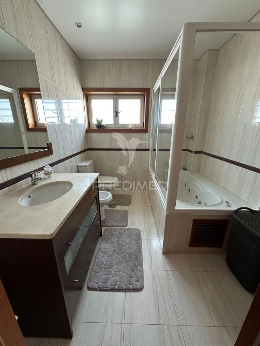 Moradia T3 para Venda em Mindelo Foto 10