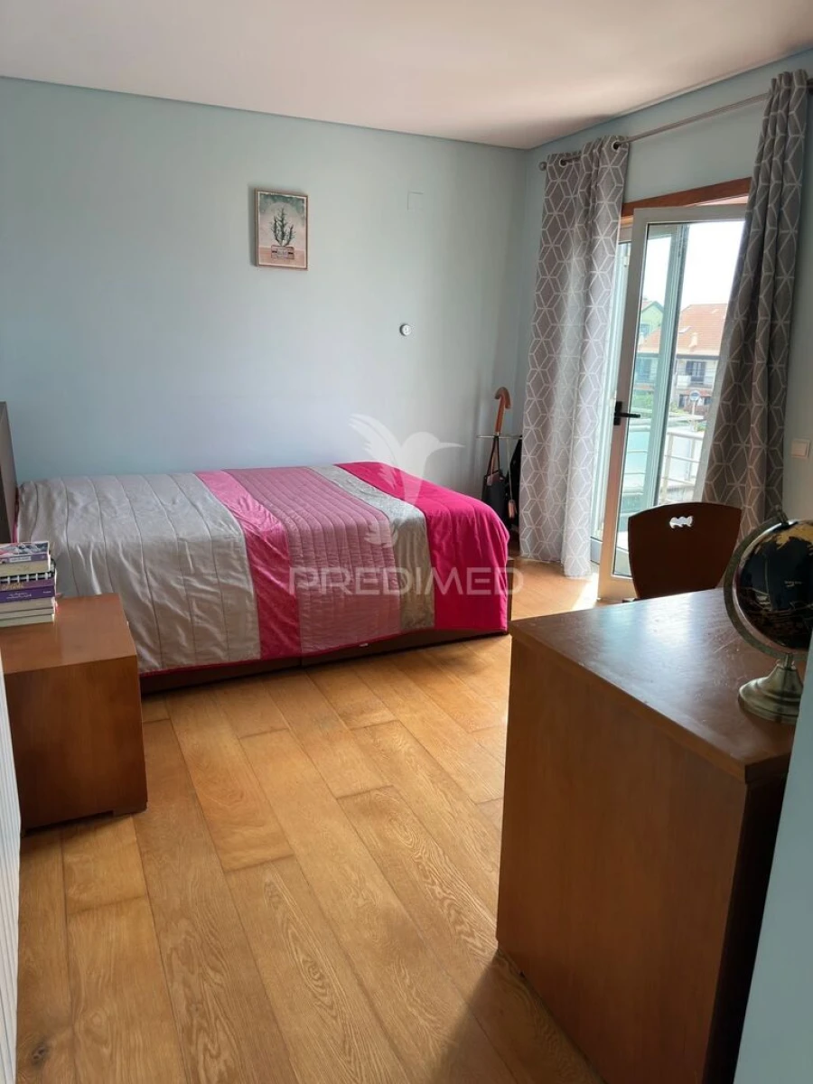 Moradia T3 para Venda em Mindelo Foto 15