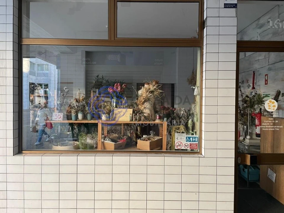 Loja para Arrendamento em Cidade da Maia Foto 7