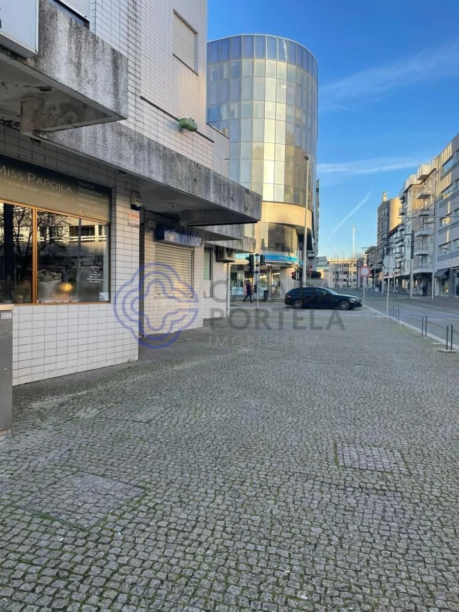 Loja para Arrendamento em Cidade da Maia Foto 5
