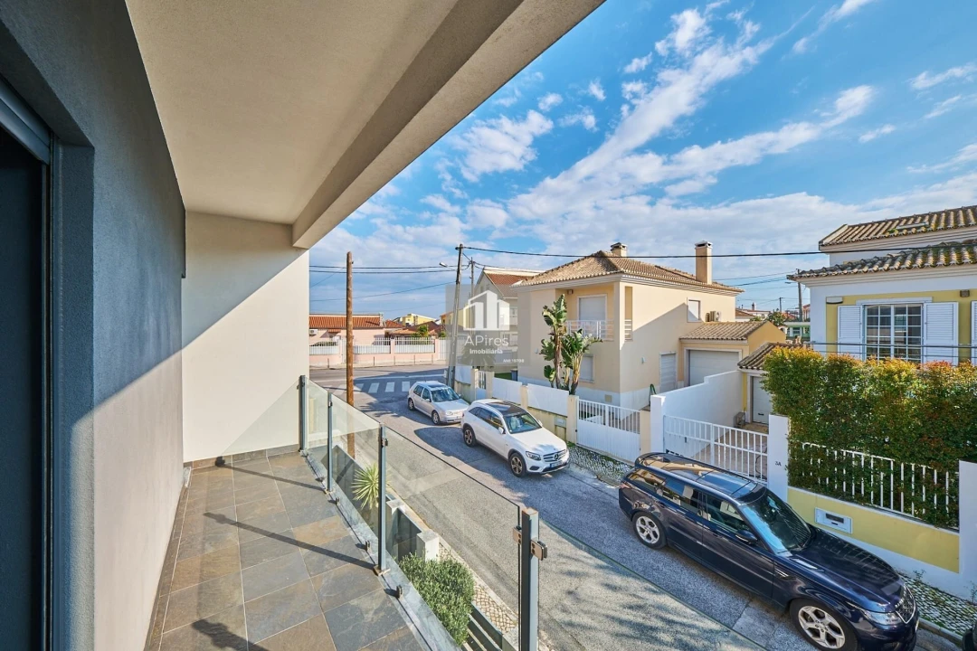 Moradia T4 para Venda em Charneca de Caparica e Sobreda Foto 36