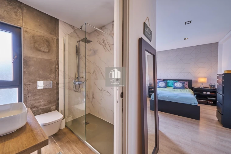 Moradia T4 para Venda em Charneca de Caparica e Sobreda Foto 35