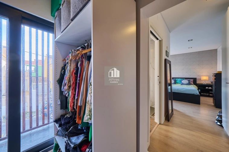 Moradia T4 para Venda em Charneca de Caparica e Sobreda Foto 34