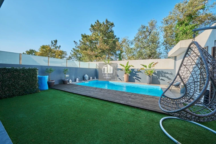 Moradia T4 para Venda em Charneca de Caparica e Sobreda Foto 5