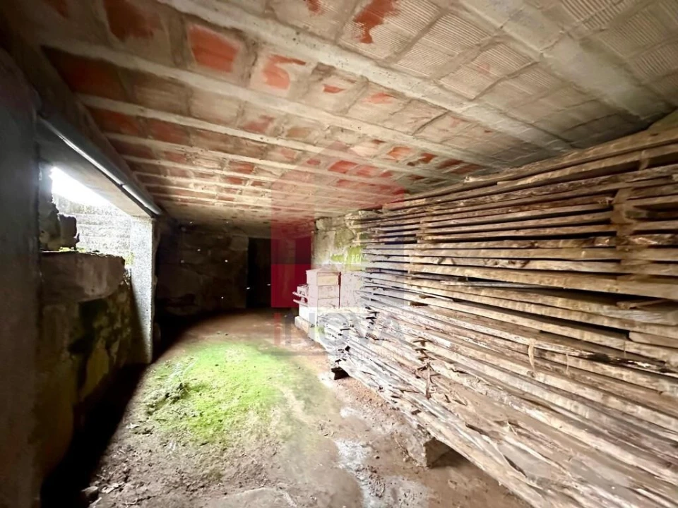 Moradia T6 para Venda em Lanhas Foto 21