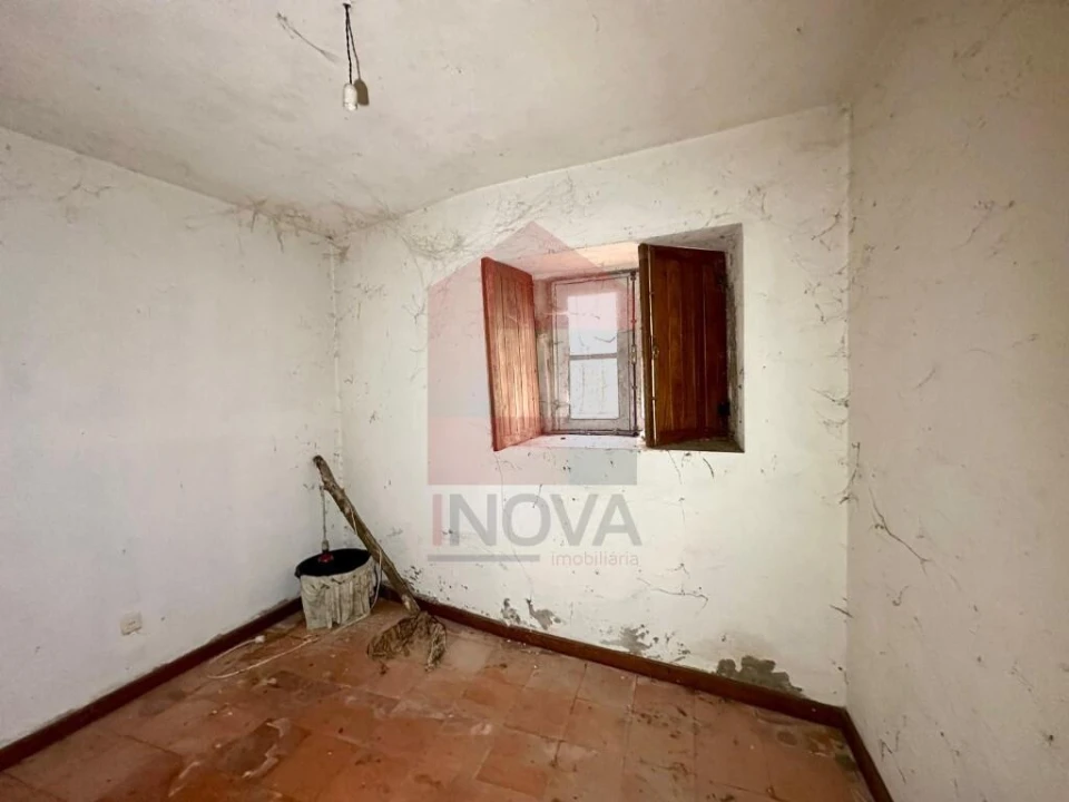 Moradia T6 para Venda em Lanhas Foto 32