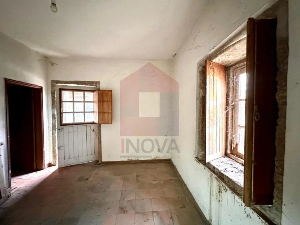 Moradia T6 para Venda em Lanhas Foto 28