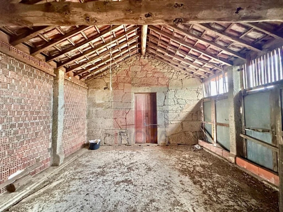 Moradia T6 para Venda em Lanhas Foto 17