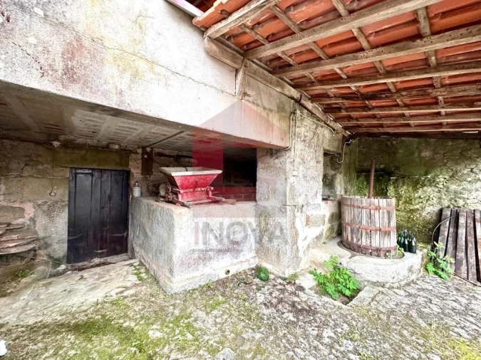 Moradia T6 para Venda em Lanhas Foto 22