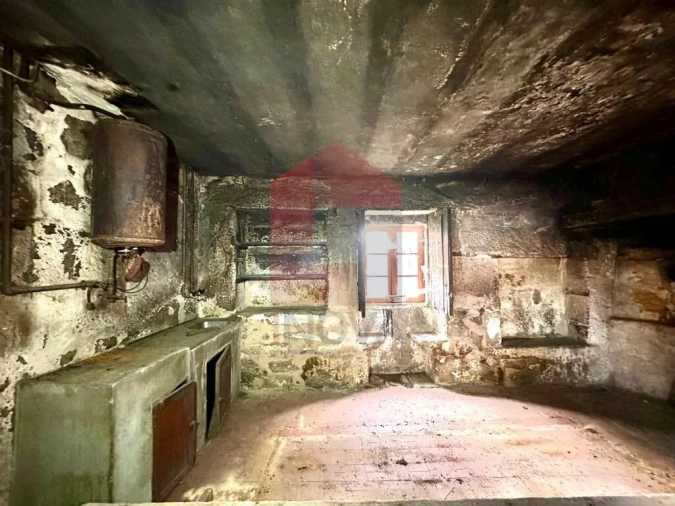 Moradia T6 para Venda em Lanhas Foto 40