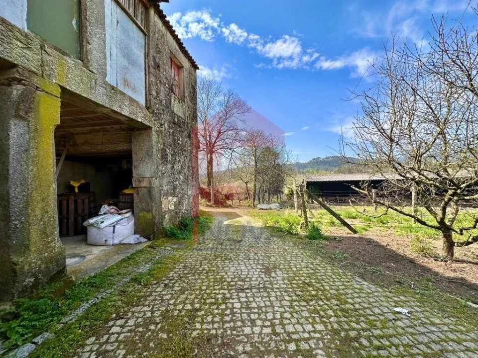 Moradia T6 para Venda em Lanhas Foto 52