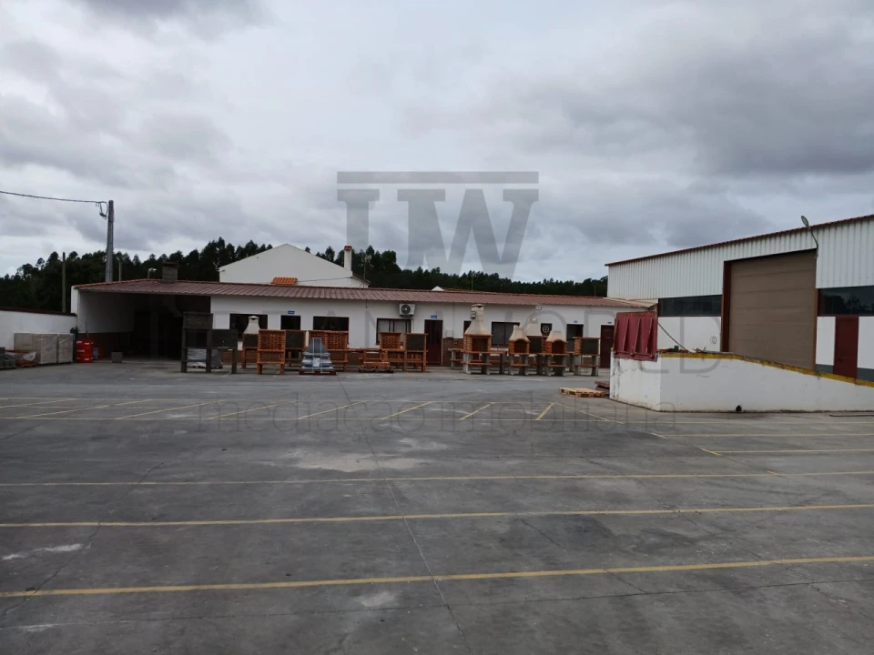 Armazém para Venda em Maxial e Monte Redondo Foto 15