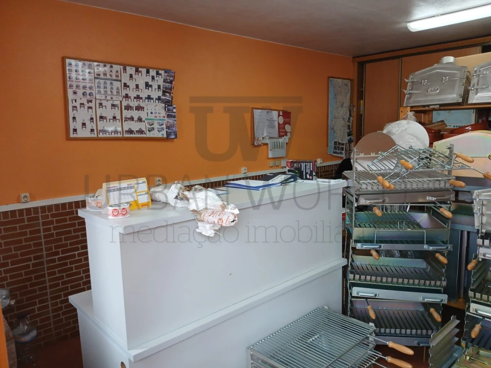 Armazém para Venda em Maxial e Monte Redondo Foto 33