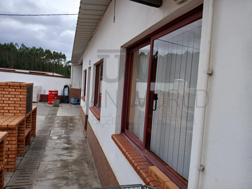 Armazém para Venda em Maxial e Monte Redondo Foto 34