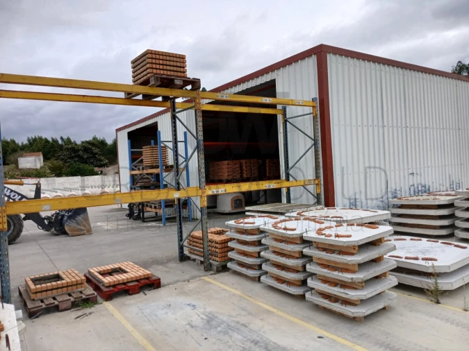 Armazém para Venda em Maxial e Monte Redondo Foto 10