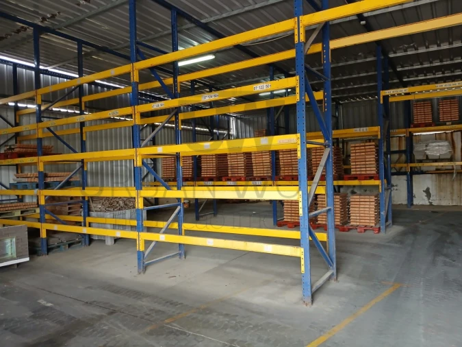 Armazém para Venda em Maxial e Monte Redondo Foto 23