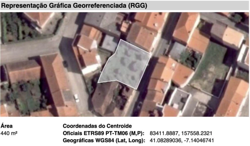 Moradia T9 para Venda em Vila Nova de Foz Côa Foto 38