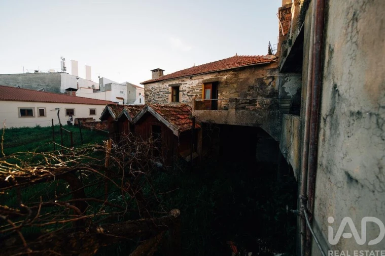 Moradia T9 para Venda em Vila Nova de Foz Côa Foto 33
