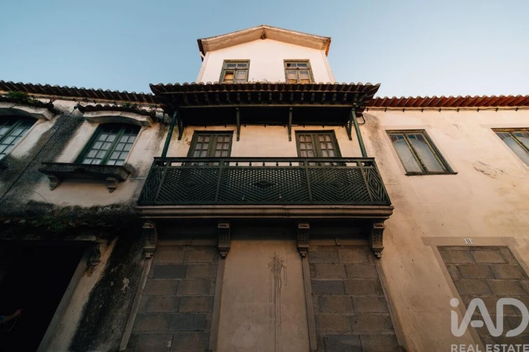 Moradia T9 para Venda em Vila Nova de Foz Côa