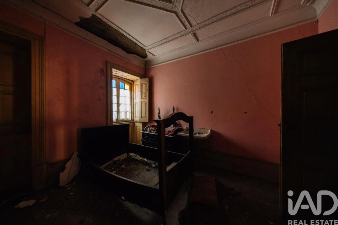 Moradia T9 para Venda em Vila Nova de Foz Côa Foto 11