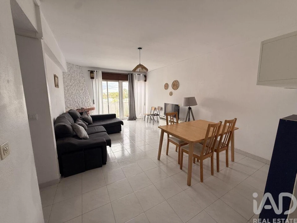 Apartamento T2 para Venda em Grândola e Santa Margarida da Serra Foto 1